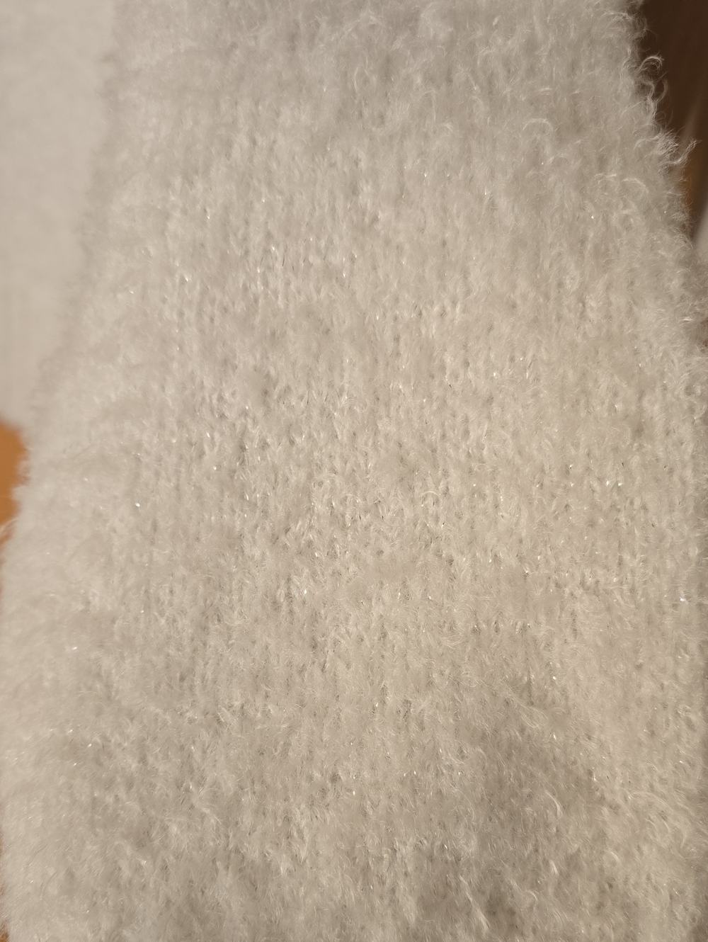 NWT. Free Assembly Women's Cozy White Sweater. Size 12/14 - Picture 6 of 6